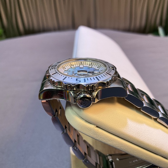 Invicta Pro Diver 17381 - Picture 4 of 6